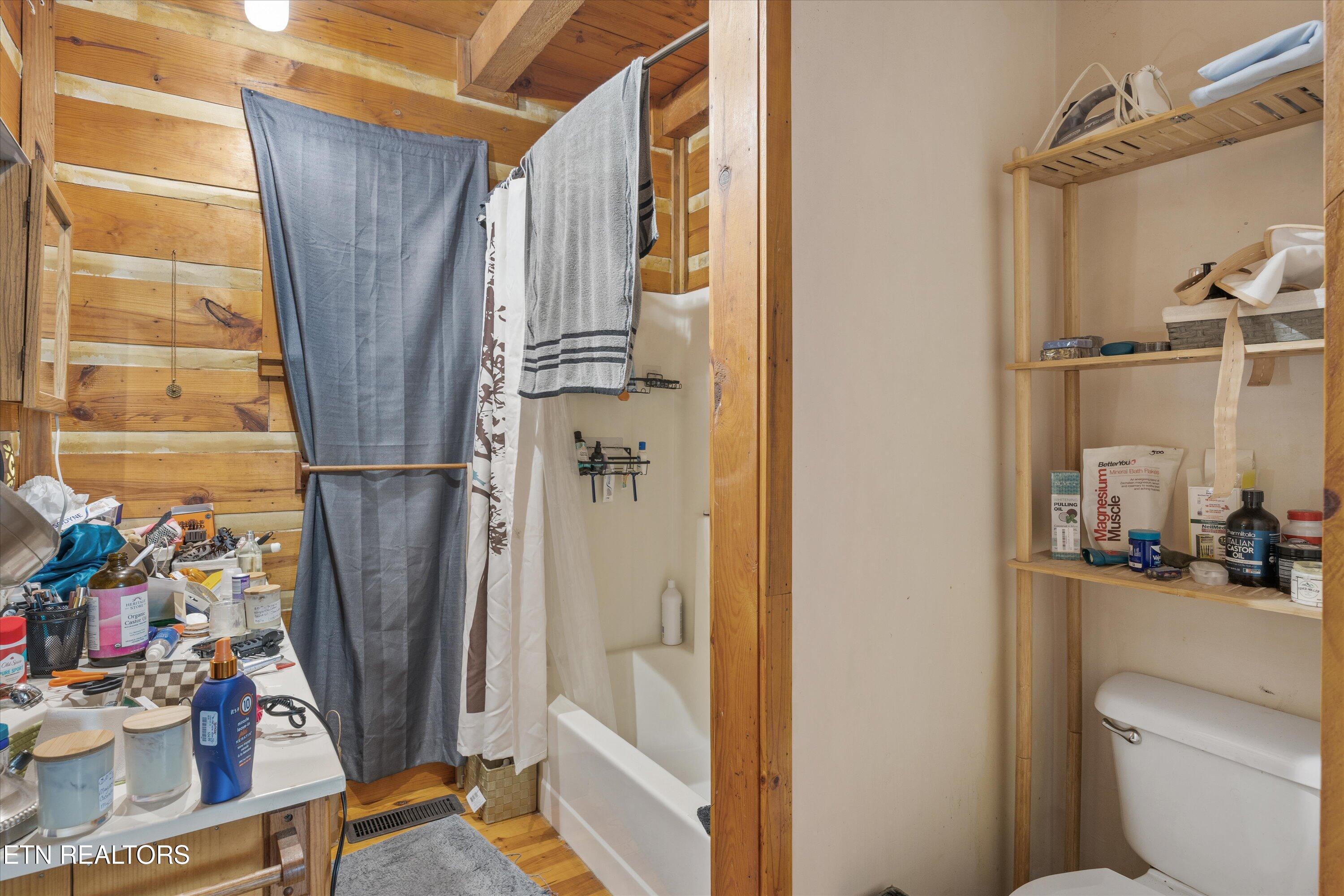 517 Adkins Trail Winfield, TN 37892 - Photo 48 of 53 ensuite bathroom