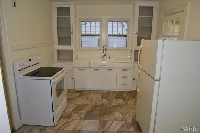 $164,900 | 4 Concord Drive, Belleville, IL 62223