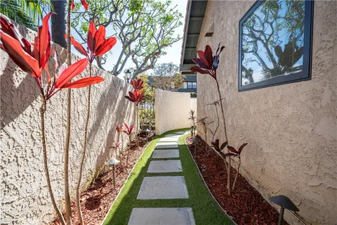 $1,295,000 | 627 Avery Place, Long Beach, CA 90807