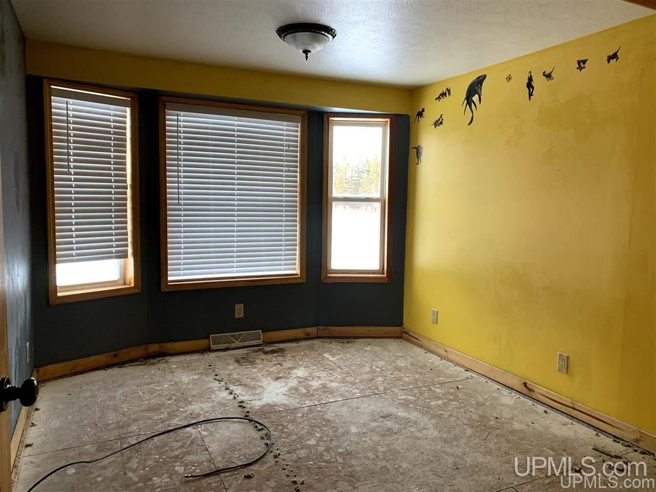 8790 Sa Road Cornell, MI 49818 - Photo 11 of 38