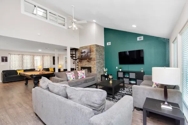 $10,500 | 902 Golden Bear Lane, Houston, TX 77339