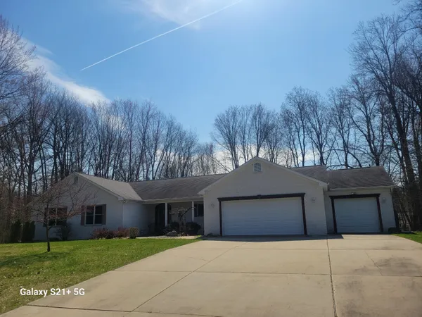 $635,000 | 7625 Timberview Avenue, Kalamazoo, MI 49009
