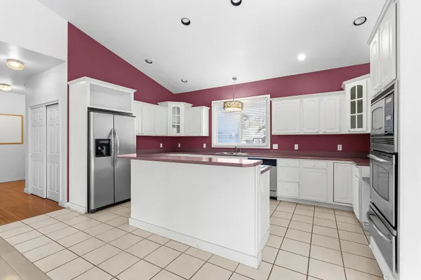 $660,000 | 7625 Timberview Avenue, Kalamazoo, MI 49009