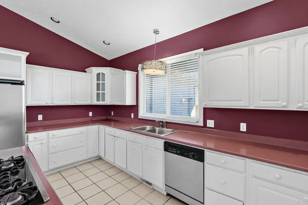 $660,000 | 7625 Timberview Avenue, Kalamazoo, MI 49009