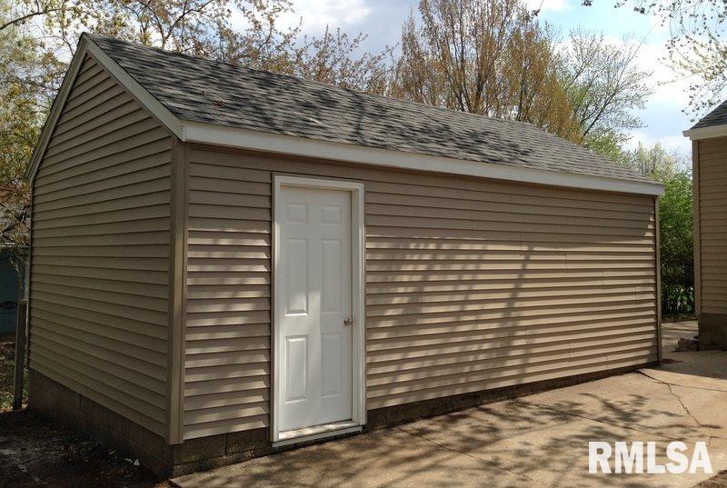 605 Spring Street Washington, IL 61571 - Photo 9 of 10 Gallery Image 9