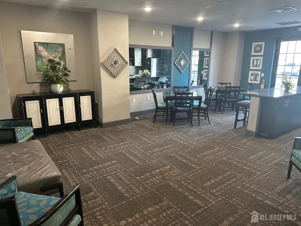 $1,895 | 88 Roosevelt Avenue, Unit 212, Carteret, NJ 07008