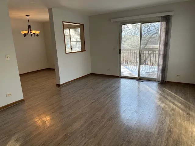 $2,150 | 411 Village Creek Drive, Unit 411, Lake In The Hills, IL 60156