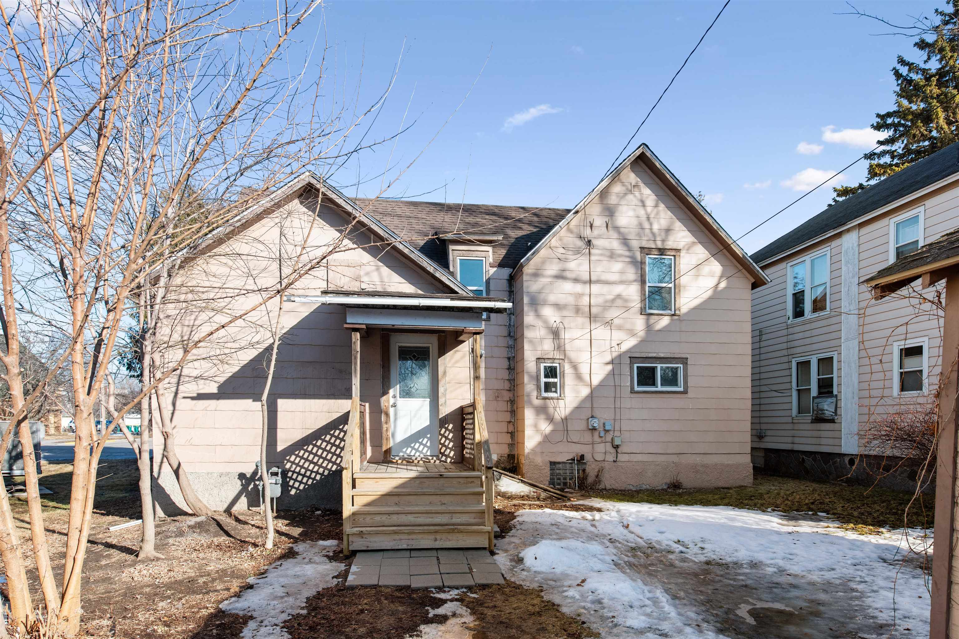 829 Pierce Avenue Marinette, WI 54143 - Photo 22 of 34