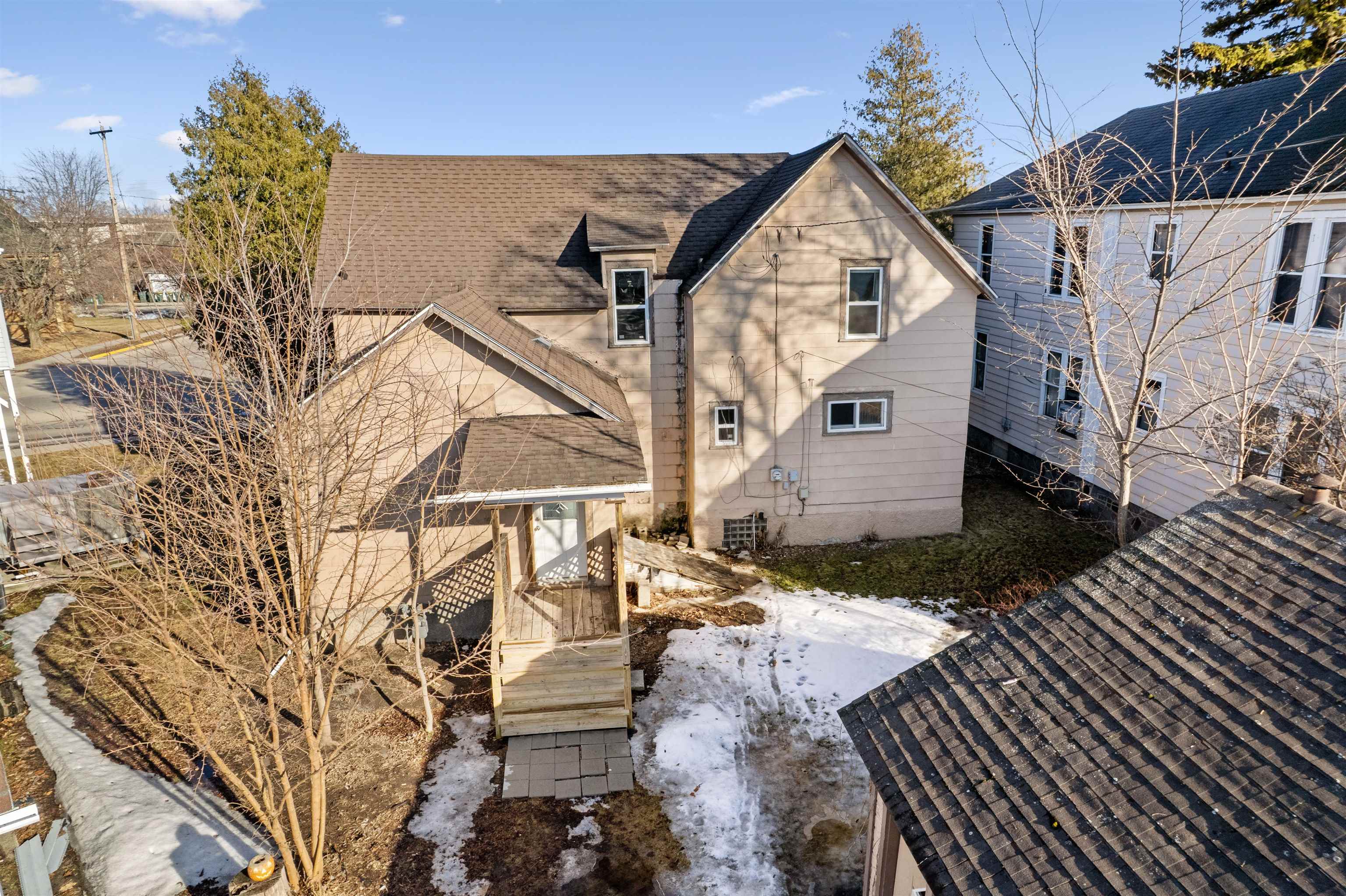 829 Pierce Avenue Marinette, WI 54143 - Photo 28 of 34