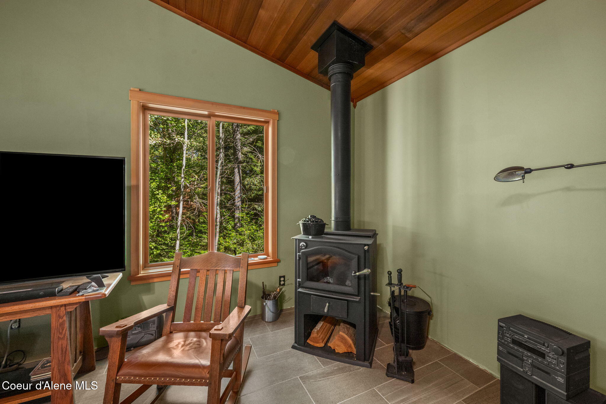 25739 North Good Hope Road Athol, ID 83801 - Photo 15 of 52 Brand NEW Kuma stove
