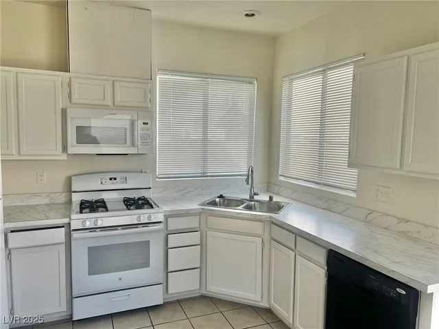 $1,845 | 6656 Goldencreek Way, Unit HOME, Las Vegas, NV 89108