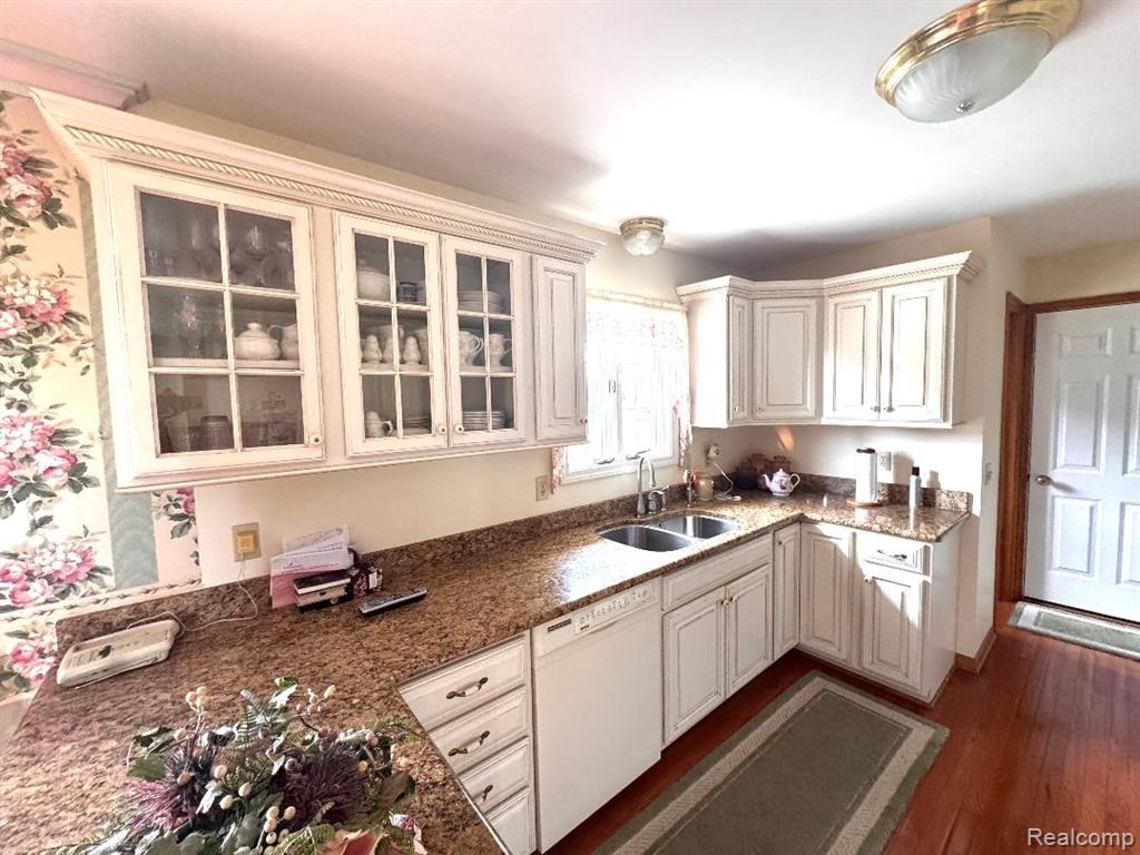 6686 Schott Road Mayville, MI 48744 - Photo 2 of 25