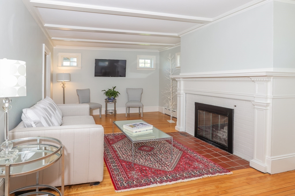 55 Gregory Street Marblehead, MA 01945 - Photo 6 of 28