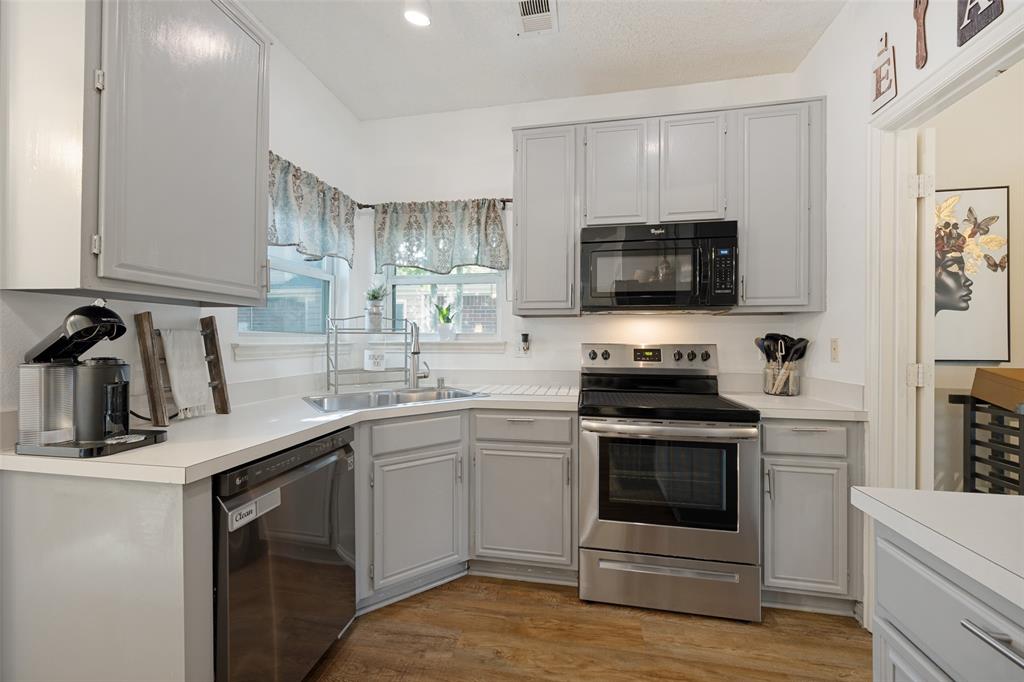 1517 Oak Tree Road Allen, TX 75002 - Photo 6 of 25