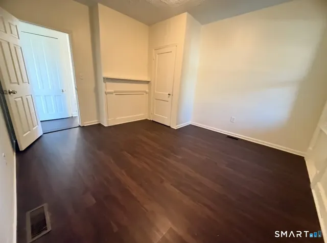 $2,150 | 26 Clarence Street, Unit 1, Bridgeport, CT 06608