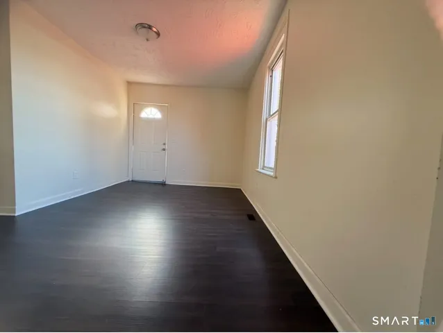 $2,150 | 26 Clarence Street, Unit 1, Bridgeport, CT 06608