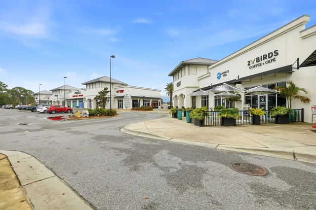 $439,999 | 122 Seascape Drive, Unit 305, Miramar Beach, FL 32550