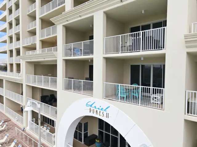 $439,999 | 122 Seascape Drive, Unit 305, Miramar Beach, FL 32550