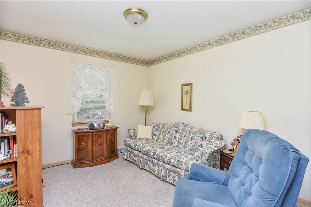 2877 Center Road Youngstown, OH 44514 - Photo 9 of 23 Gallery Image 9
