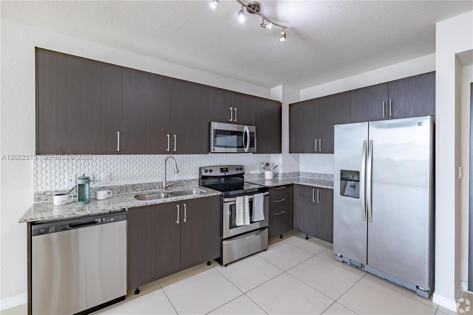 2001 Northwest 67th Street, Unit 414 Miami, FL 33147 - Photo 4 of 9