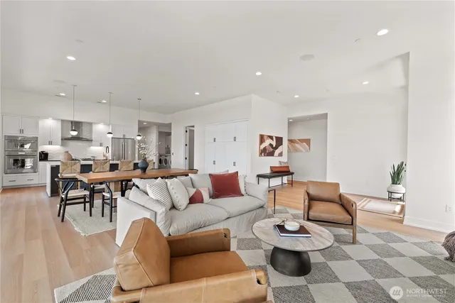 $1,749,000 | 9016 Tendril Lane Northwest, Quincy, WA 98848