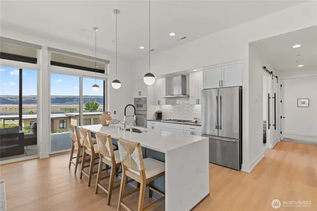 $1,749,000 | 9016 Tendril Lane Northwest, Quincy, WA 98848