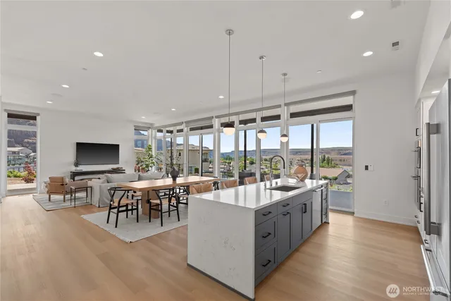 $1,749,000 | 9016 Tendril Lane Northwest, Quincy, WA 98848