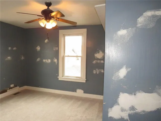 $84,900 | 606 Crest Avenue, Charleroi, PA 15022