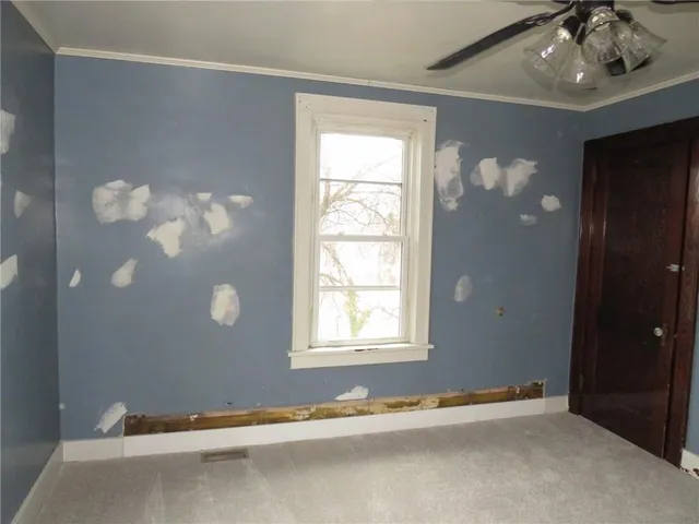 $84,900 | 606 Crest Avenue, Charleroi, PA 15022