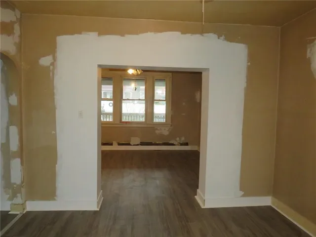 $84,900 | 606 Crest Avenue, Charleroi, PA 15022