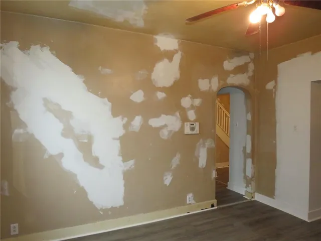 $84,900 | 606 Crest Avenue, Charleroi, PA 15022