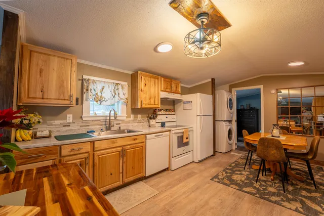 $171,000 | 41 Meadowmist Drive, Dalton, NH 03598