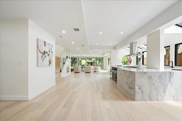 $1,695,000 | 2135 Quenby Street, Houston, TX 77005