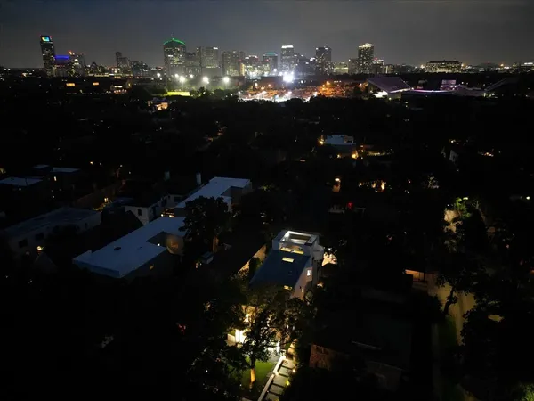 $1,695,000 | 2135 Quenby Street, Houston, TX 77005