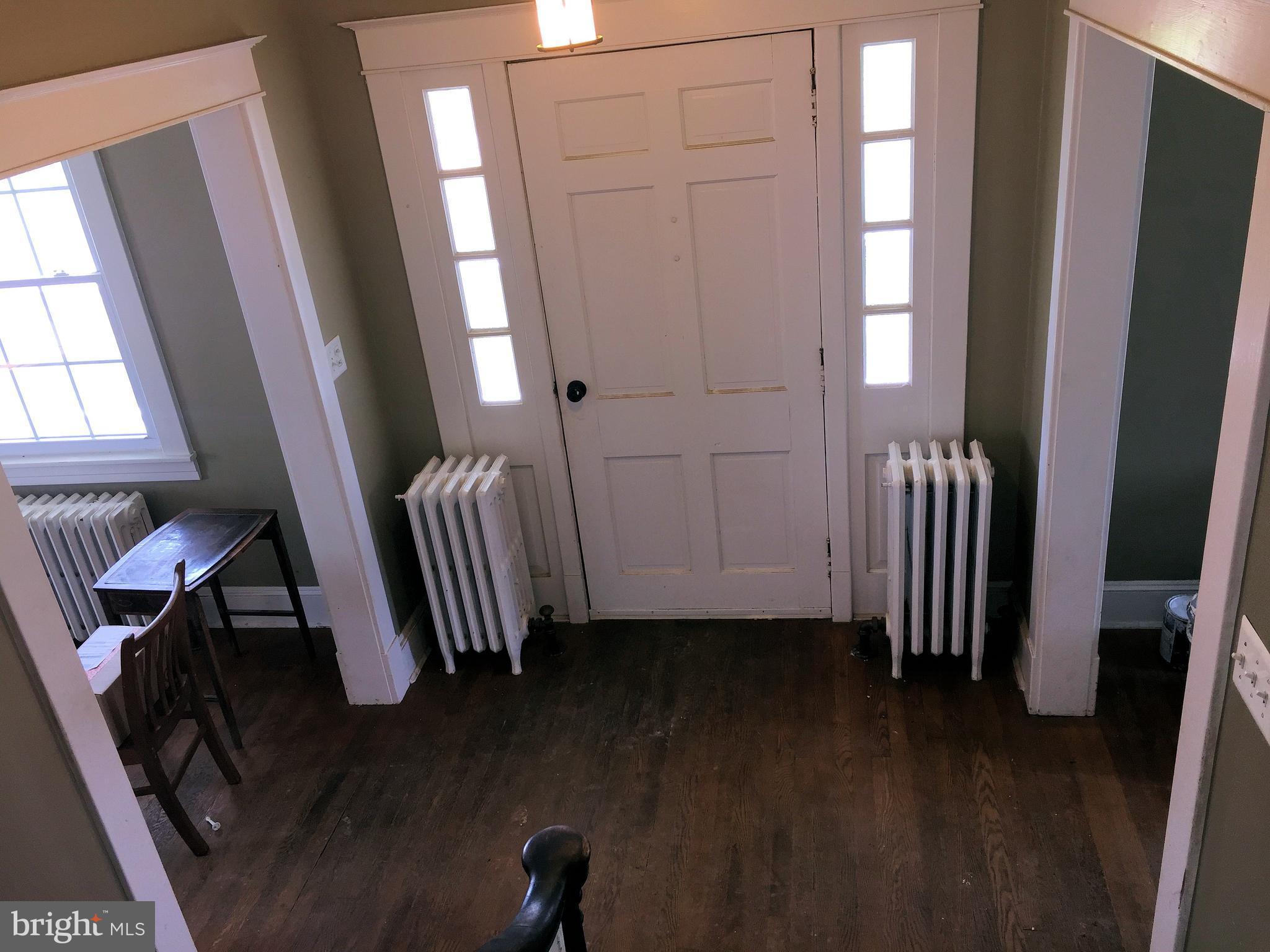 5311 Solomons Island Road Lothian, MD 20711 - Photo 6 of 36 Foyer
