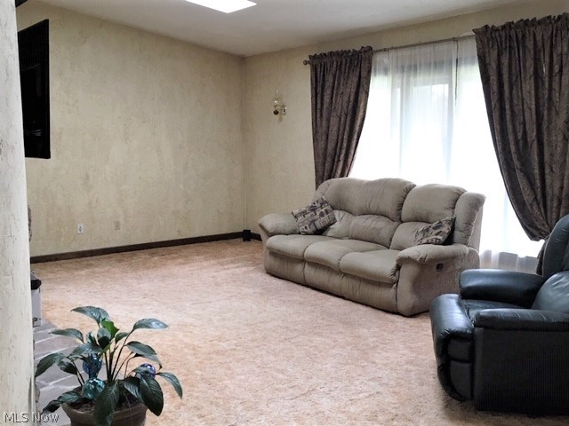 15429 Tavern Road Burton, OH 44021 - Photo 7 of 34