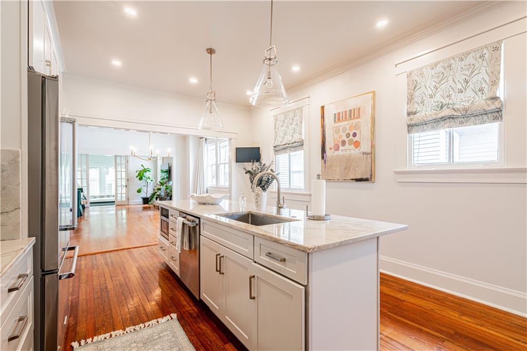 2405 Octavia Street New Orleans, LA 70115 - Photo 13 of 26