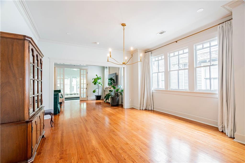 2405 Octavia Street New Orleans, LA 70115 - Photo 9 of 26