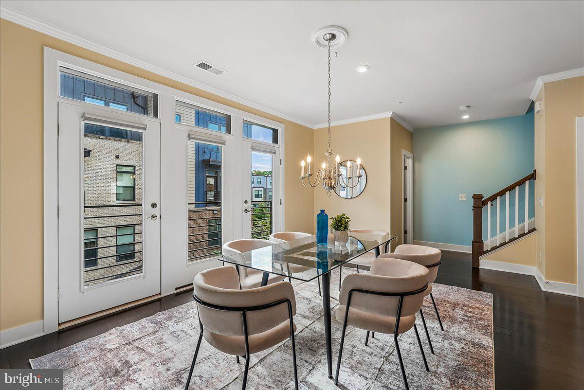 1658 Bandit Loop, Unit 2B Reston, VA 20190 - Photo 11 of 43 Dining area.