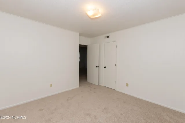 $850 | 104 Ravenwood Drive, Unit B, Jacksonville, NC 28546