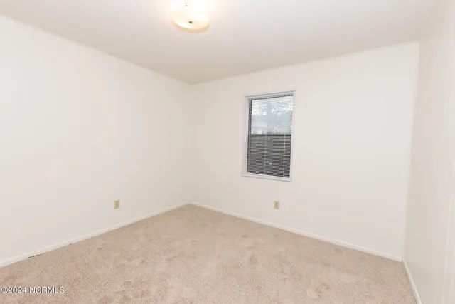 $850 | 104 Ravenwood Drive, Unit B, Jacksonville, NC 28546