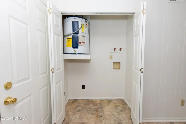 $850 | 104 Ravenwood Drive, Unit B, Jacksonville, NC 28546