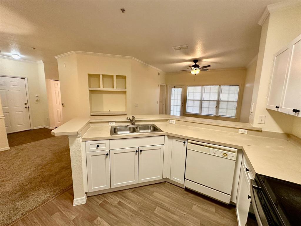 3561 Conroy Road, Unit 215 Orlando, FL 32839 - Photo 6 of 43