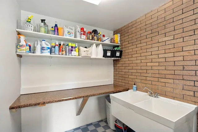 $685,000 | 323 South Central Avenue, Richland Center, WI 53581