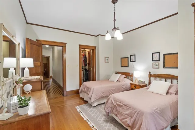 $685,000 | 323 South Central Avenue, Richland Center, WI 53581