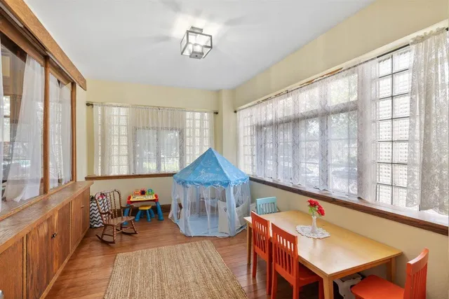 $685,000 | 323 South Central Avenue, Richland Center, WI 53581