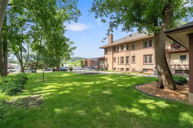 $685,000 | 323 South Central Avenue, Richland Center, WI 53581