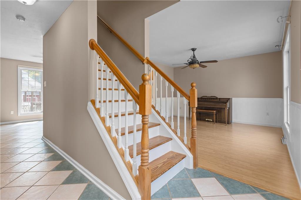 1552 Cathell Road Pittsburgh, PA 15236 - Photo 4 of 34 a view of entryway and hall with wooden floor