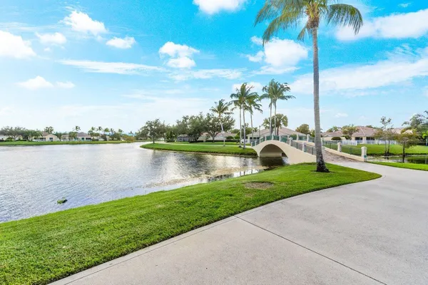 $10,000 | 8222 Dominica Place, Wellington, FL 33414