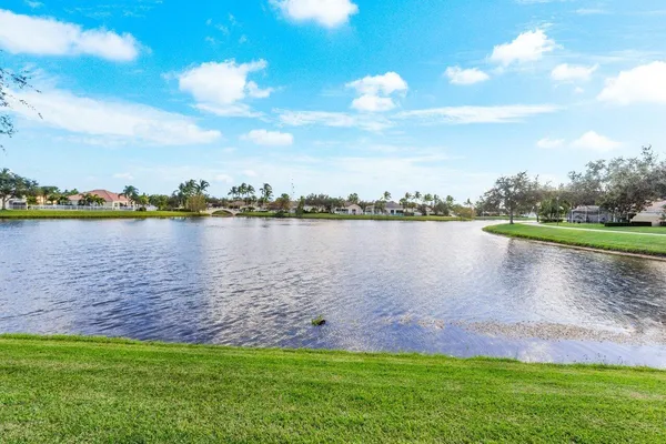 $10,000 | 8222 Dominica Place, Wellington, FL 33414